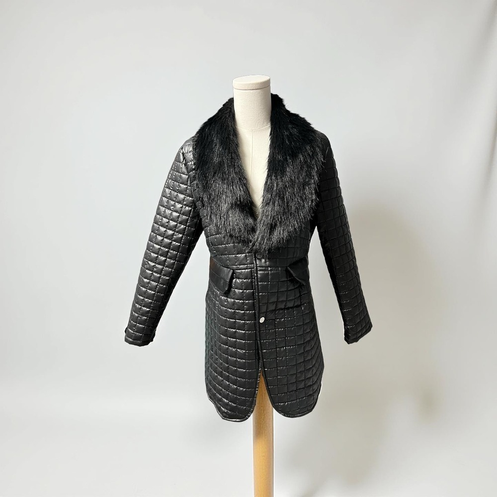 Quilted Faux Fur Collar Black Coat with Snap Closure